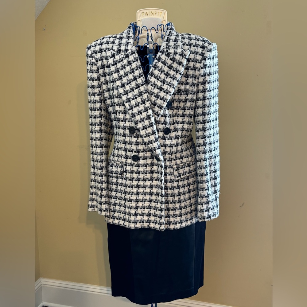 Ladies L tweed dress jacket and leather panel black skirt size 8